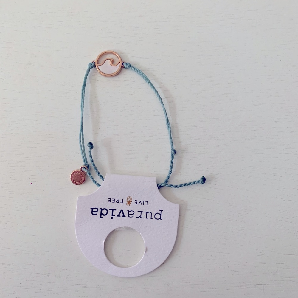 Pura Vida mother of Pearl aqua wave bracelet